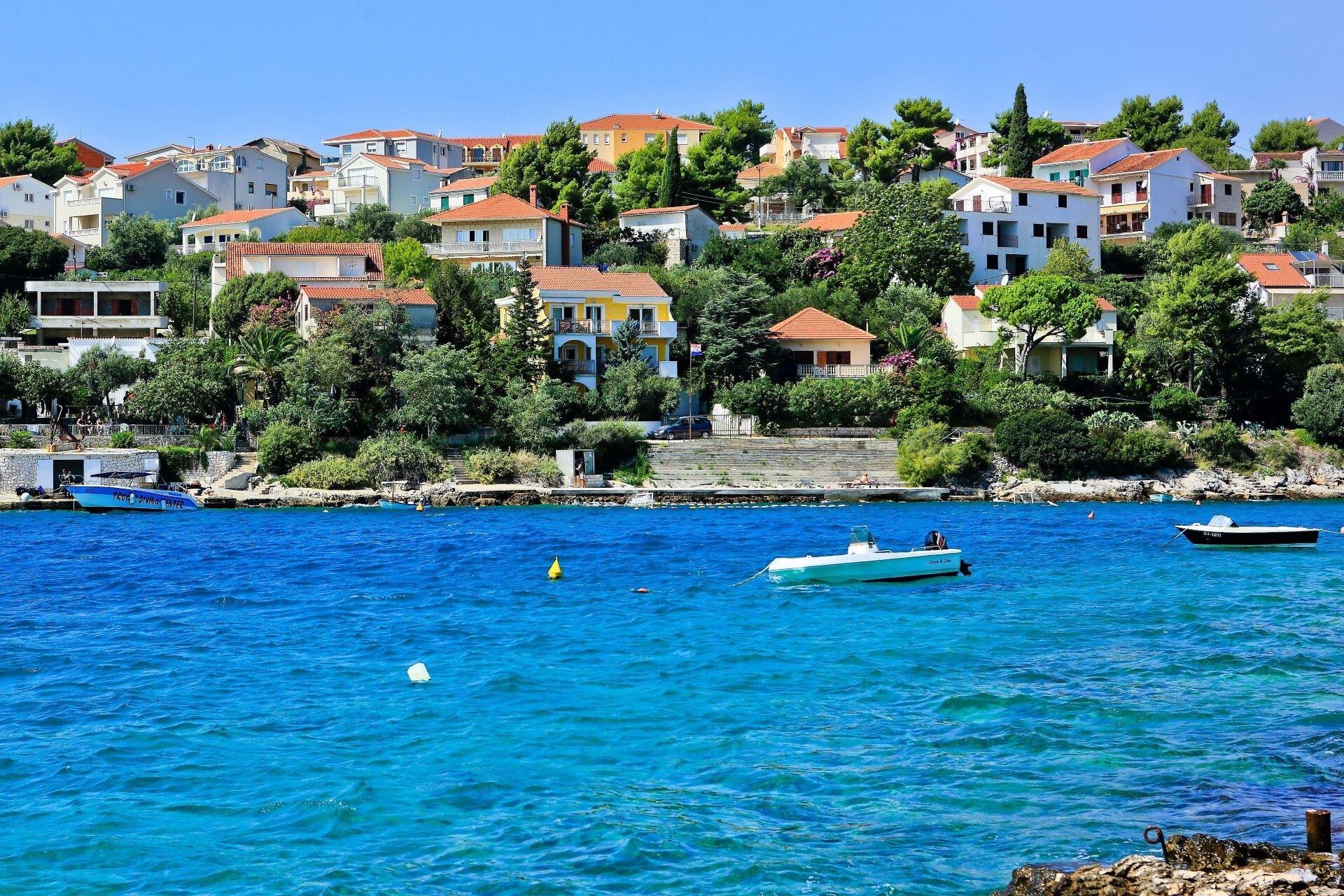 Čiovo coastline with turquoise water