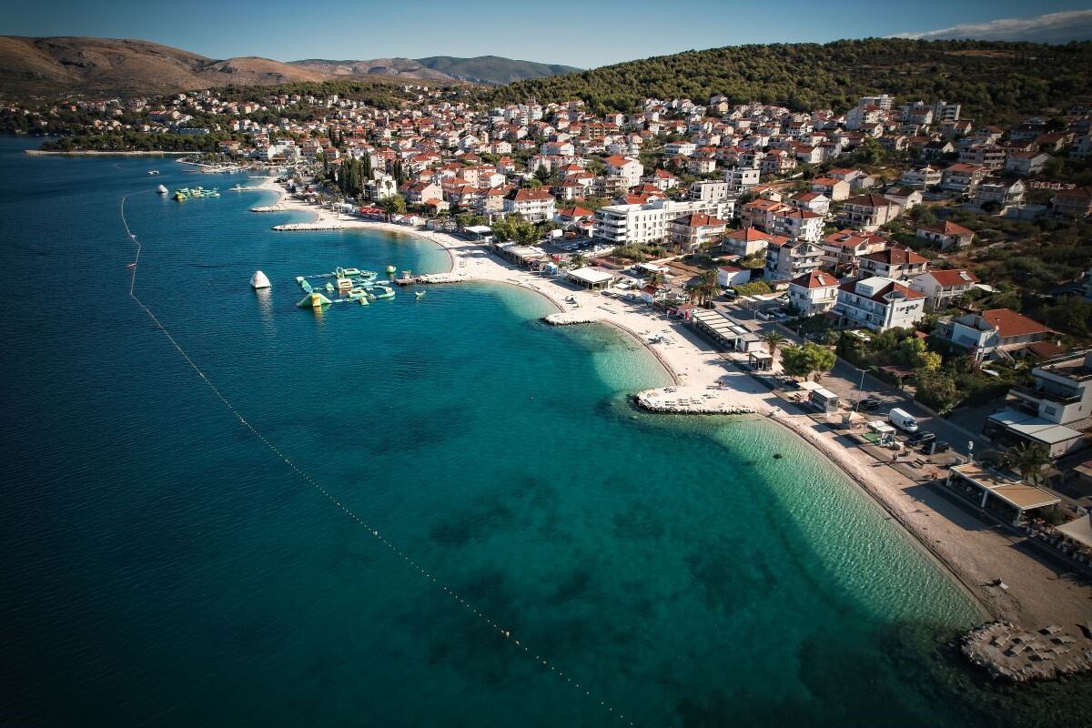 Aerial view of Okrug Gornji beaches on Saldun bay